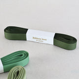 bungalow denmark - moss green ribbon - winter's moon